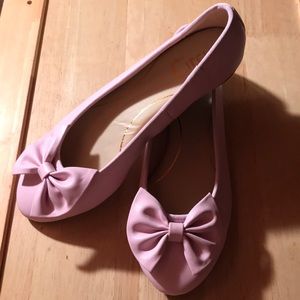 Cute flat shoes